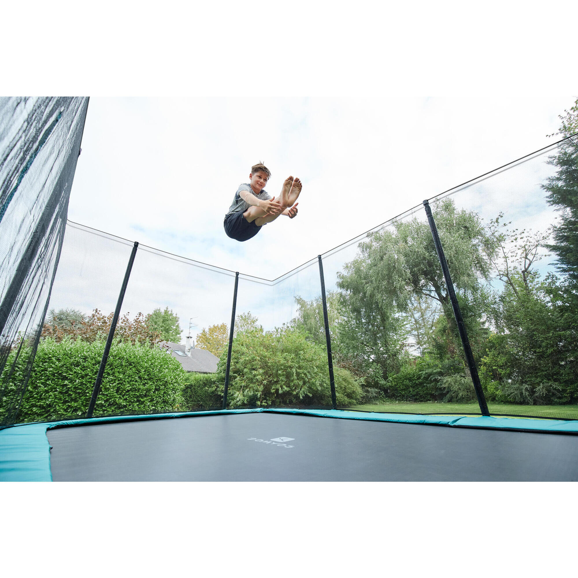 520 RECTANGULAR TRAMPOLINE WITH PROTECTIVE NET