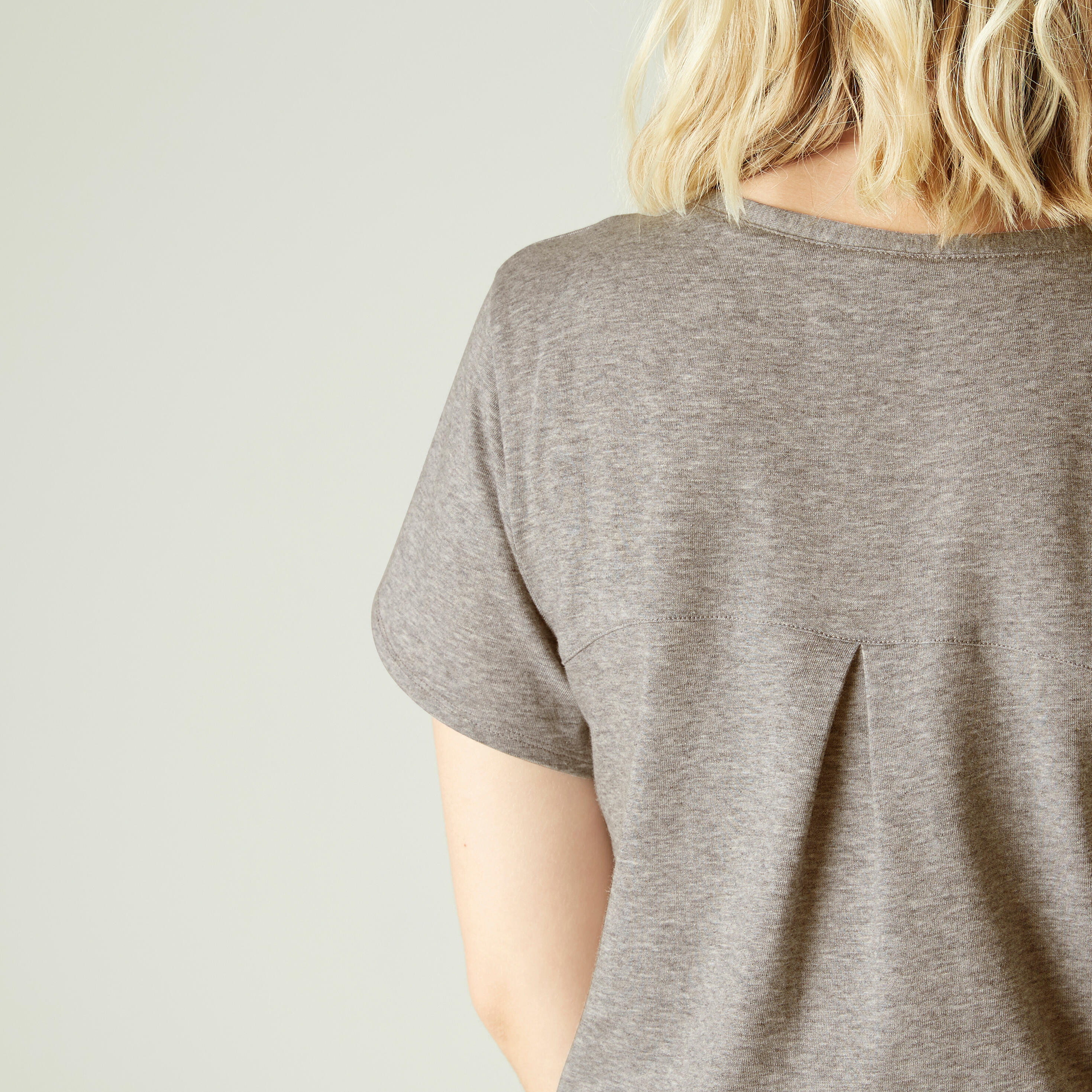 Women's Short-Sleeved Straight-Cut V-Neck Cotton Fitness T-Shirt 515 - Grey Print 5/9