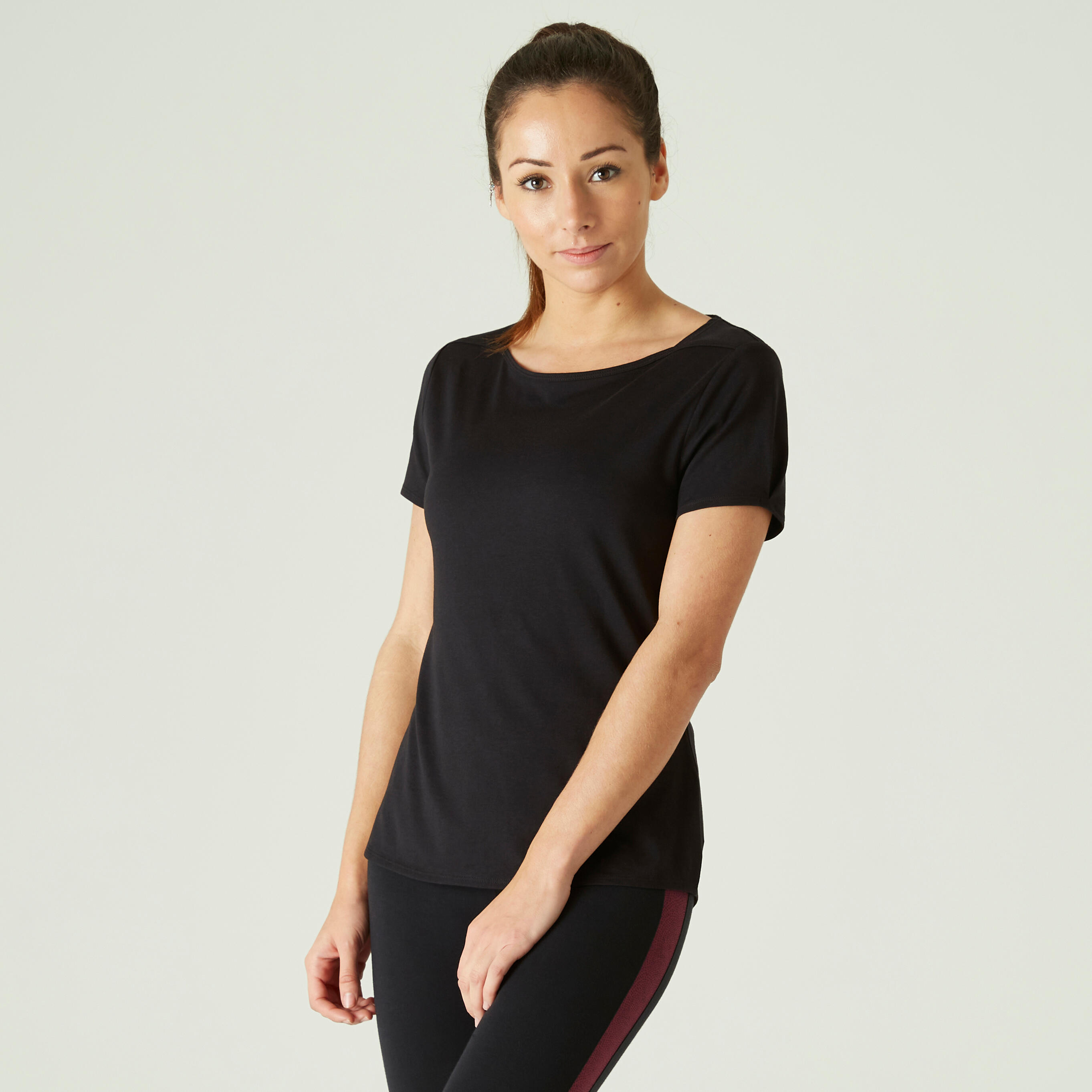 

Women's Gym Fitness T-Shirt Stretchy Regular Fit Boat Neck Cotton 510 - Black -  By NYAMBA | Decathlon