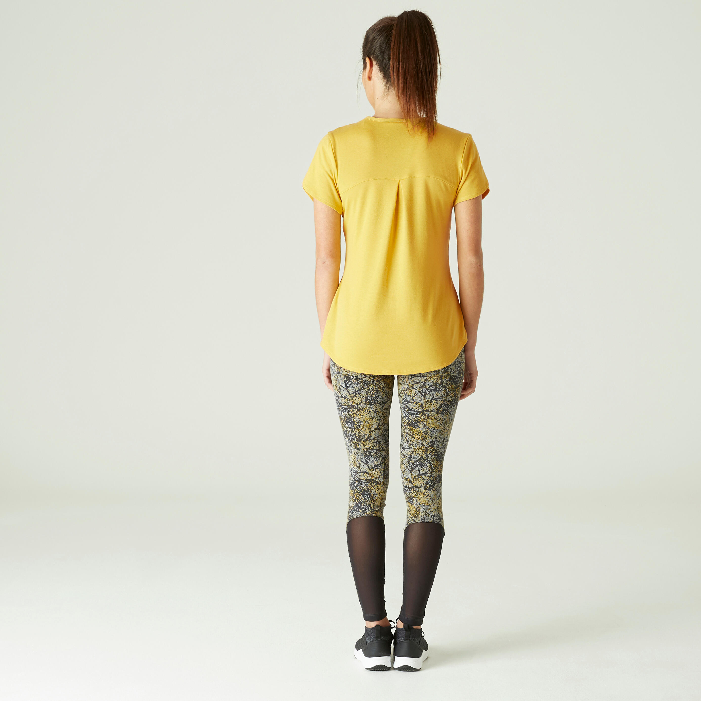 Women's Short-Sleeved Straight-Cut V-Neck Cotton Fitness T-Shirt 515 - Honey 3/11