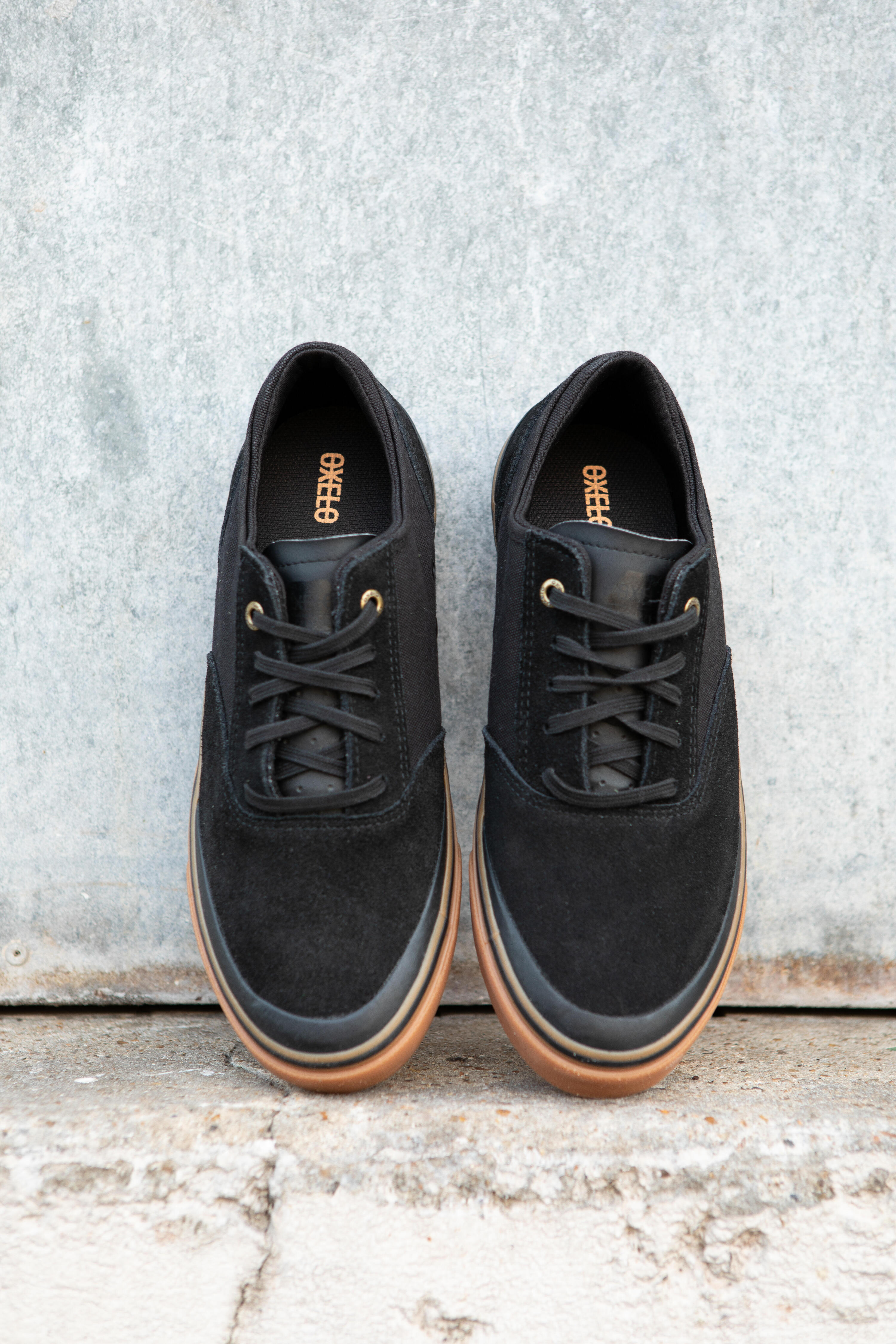 Vulca 500 Adult Low-Top Skate Shoes - Black/Rubber Sole 8/13