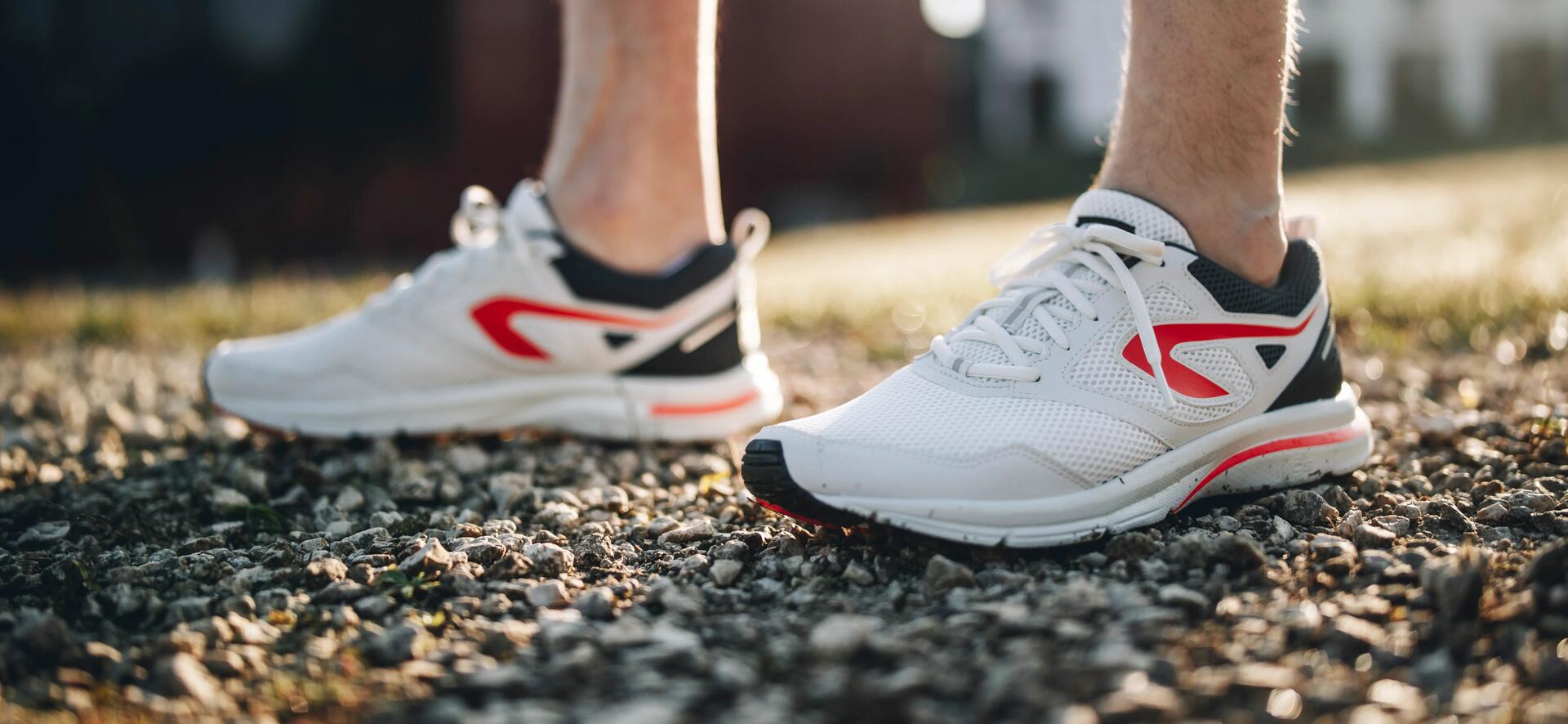 CHAUSSURE DE RUNNING HOMME BLANC CASSE