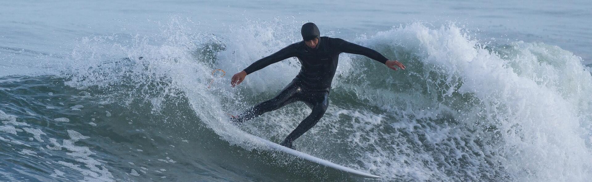 surfer en hiver