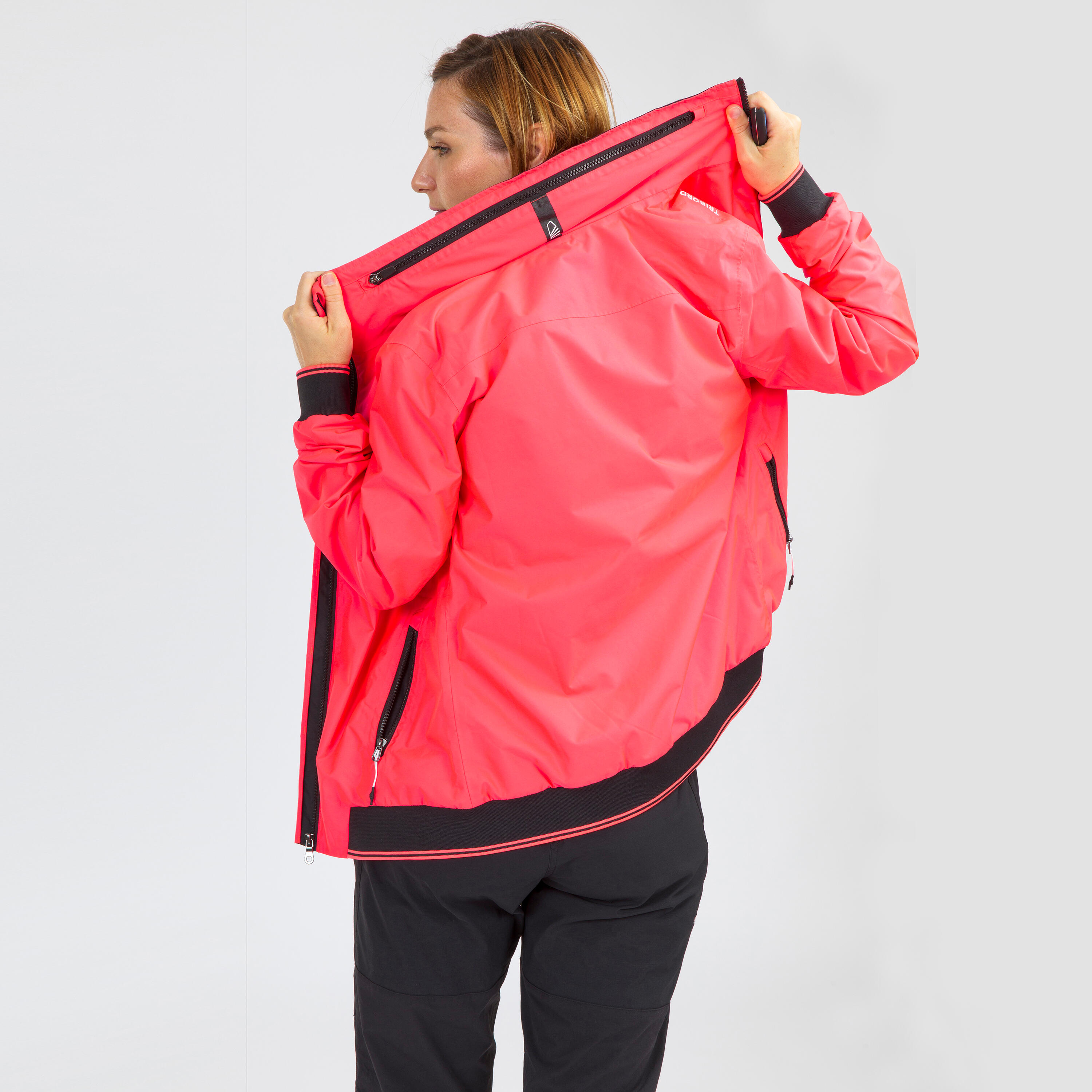 Women's waterproof windproof sailing anorak 100 - neon pink 4/12