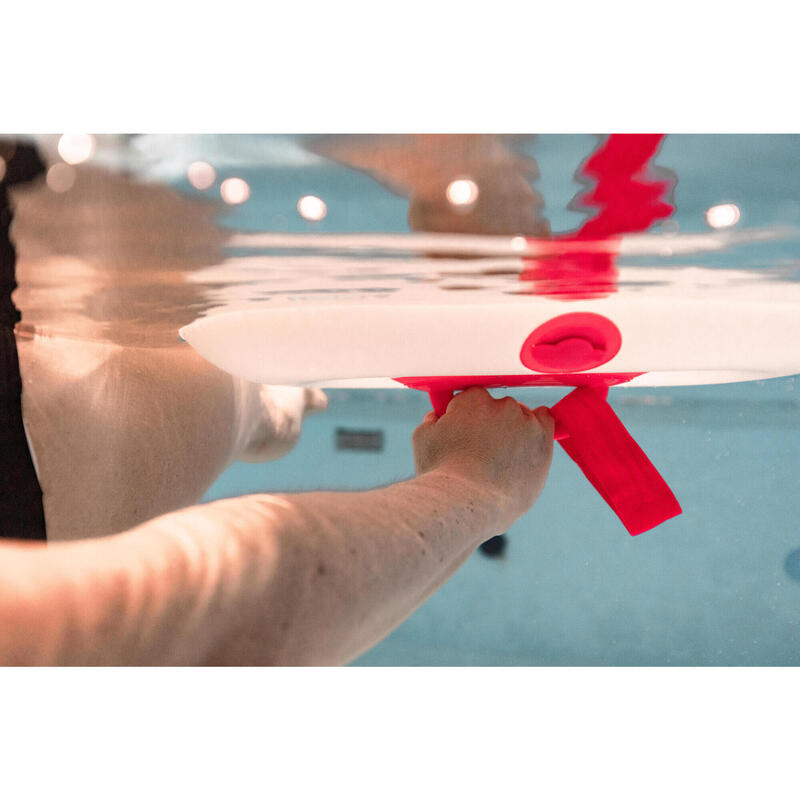 Opblaasbare fles voor artistiek zwemmen by Virginie Dedieu