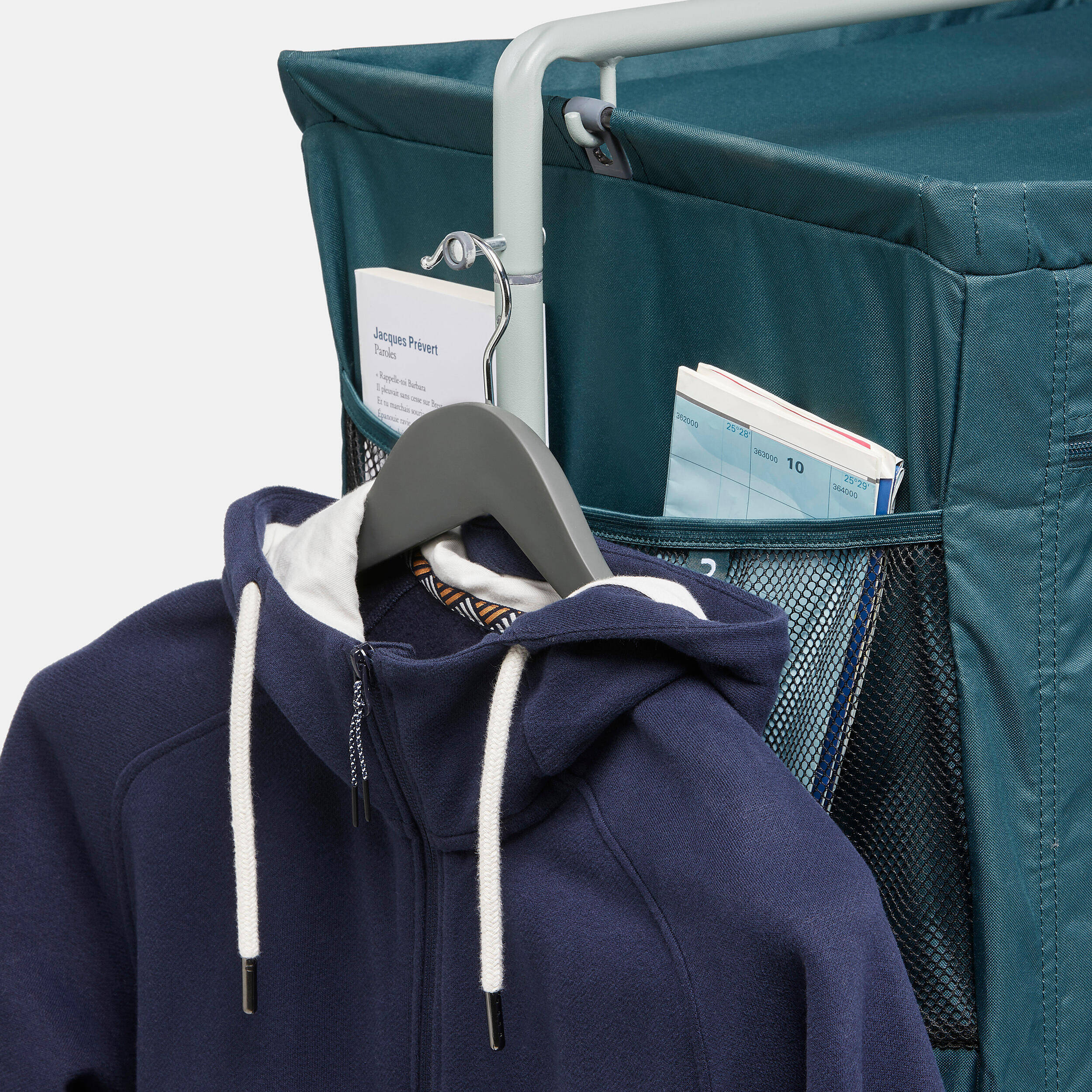 Folding and compact camping wardrobe - Basic -  4