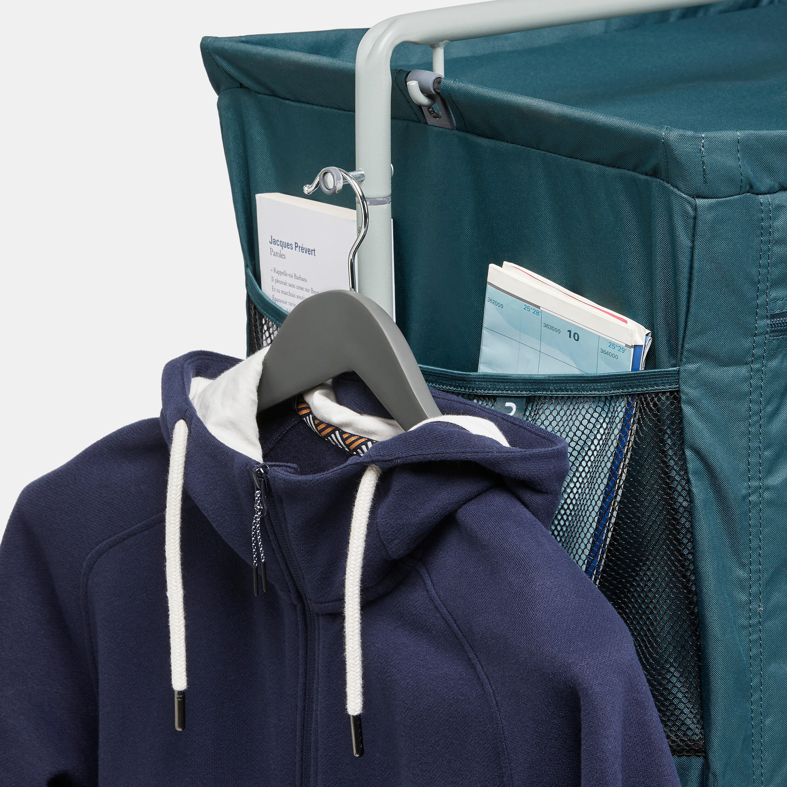 Folding and compact camping wardrobe - Basic 3/6