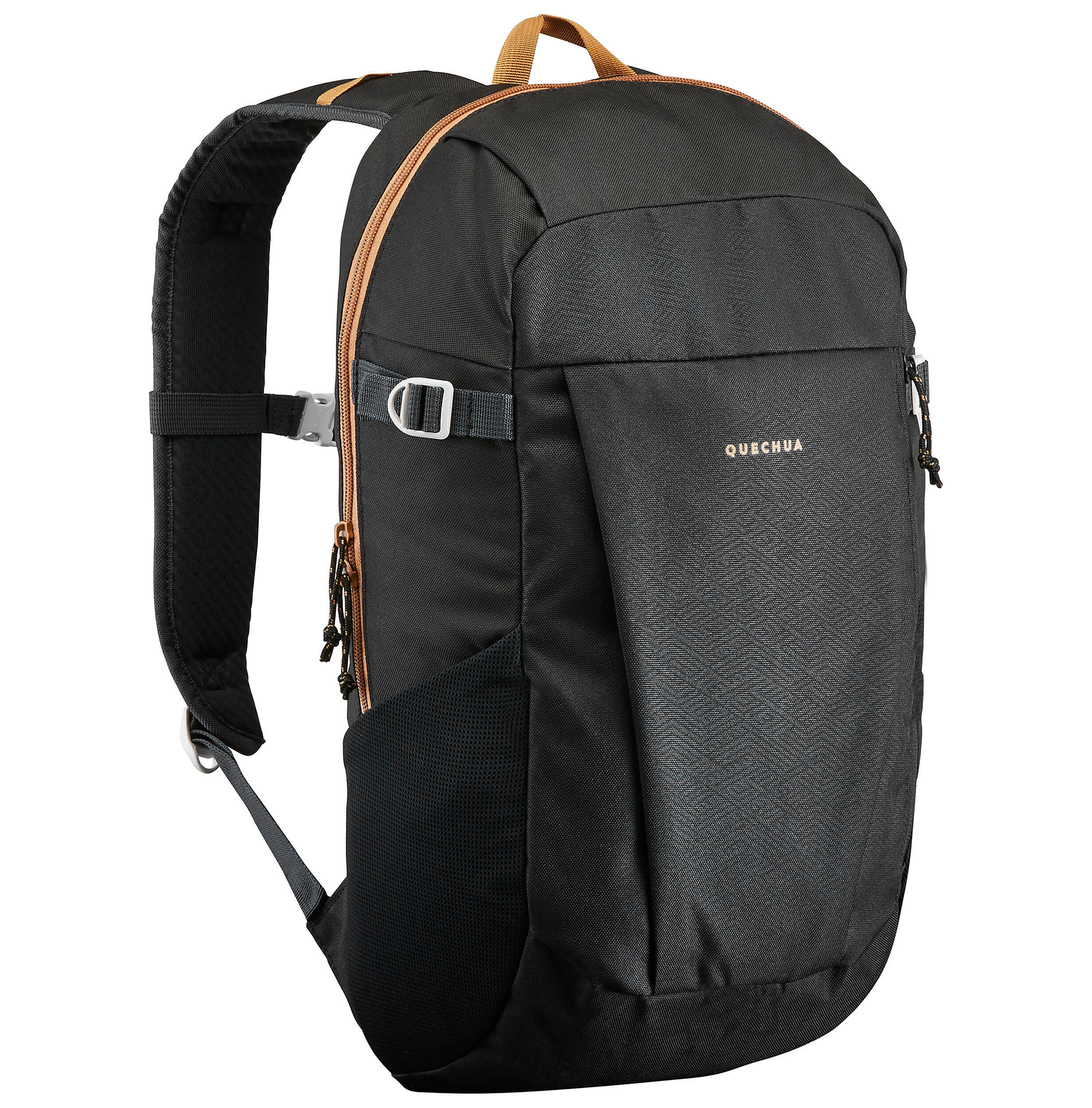 je répare moi-même mon sac à dos de randonnée nature