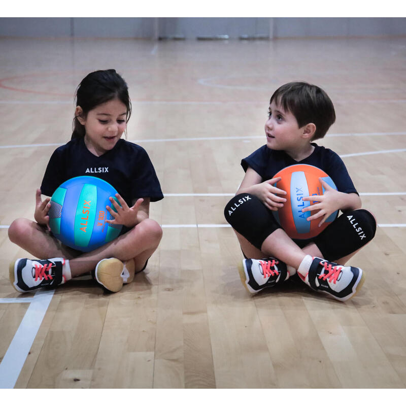 Chaussures de volley-ball enfant à scratch blanches, bleues et roses