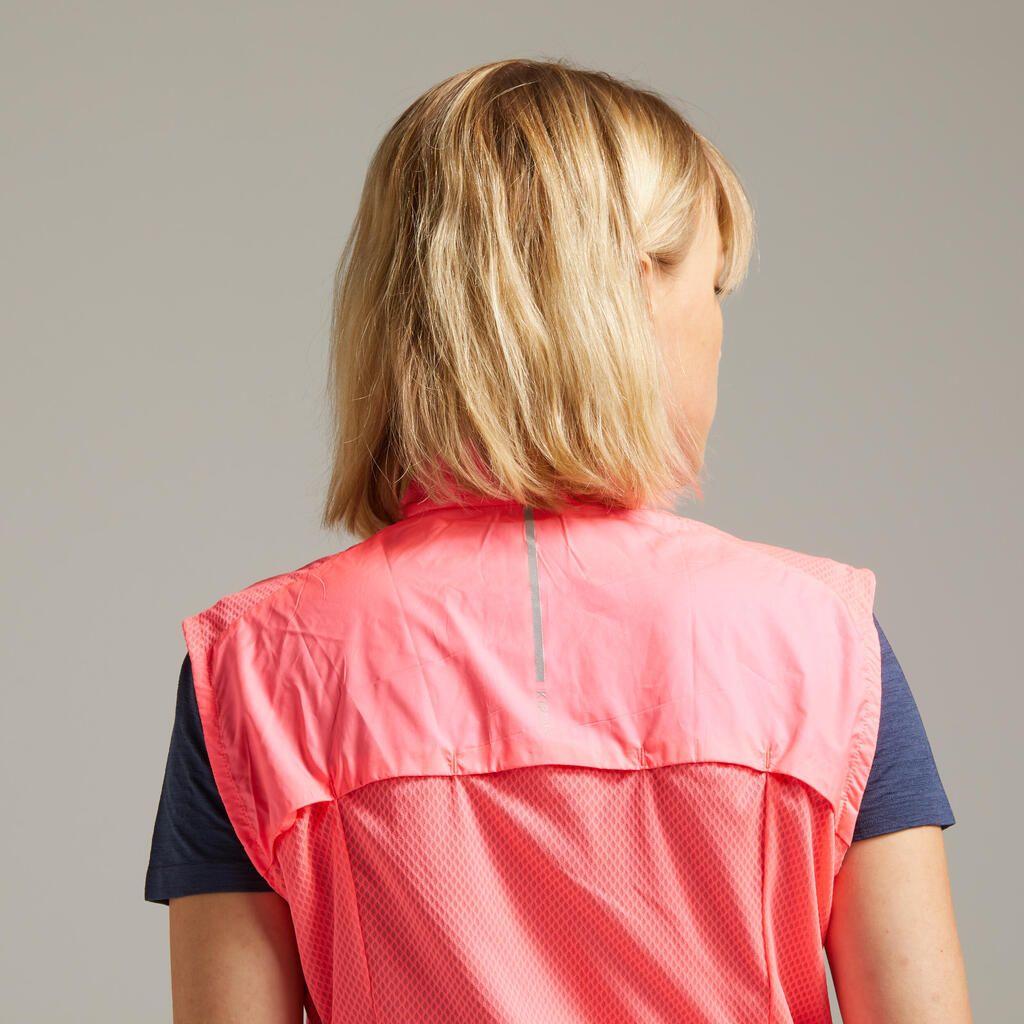 Sieviešu skriešanas bezpiedurkņu jaka “Kiprun Light”, rozā