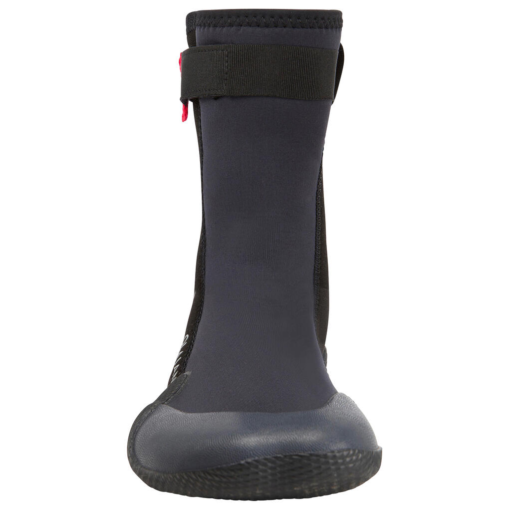 Crno-crvene dečje neoprenske papuče za surfovanje 500 (3 mm)