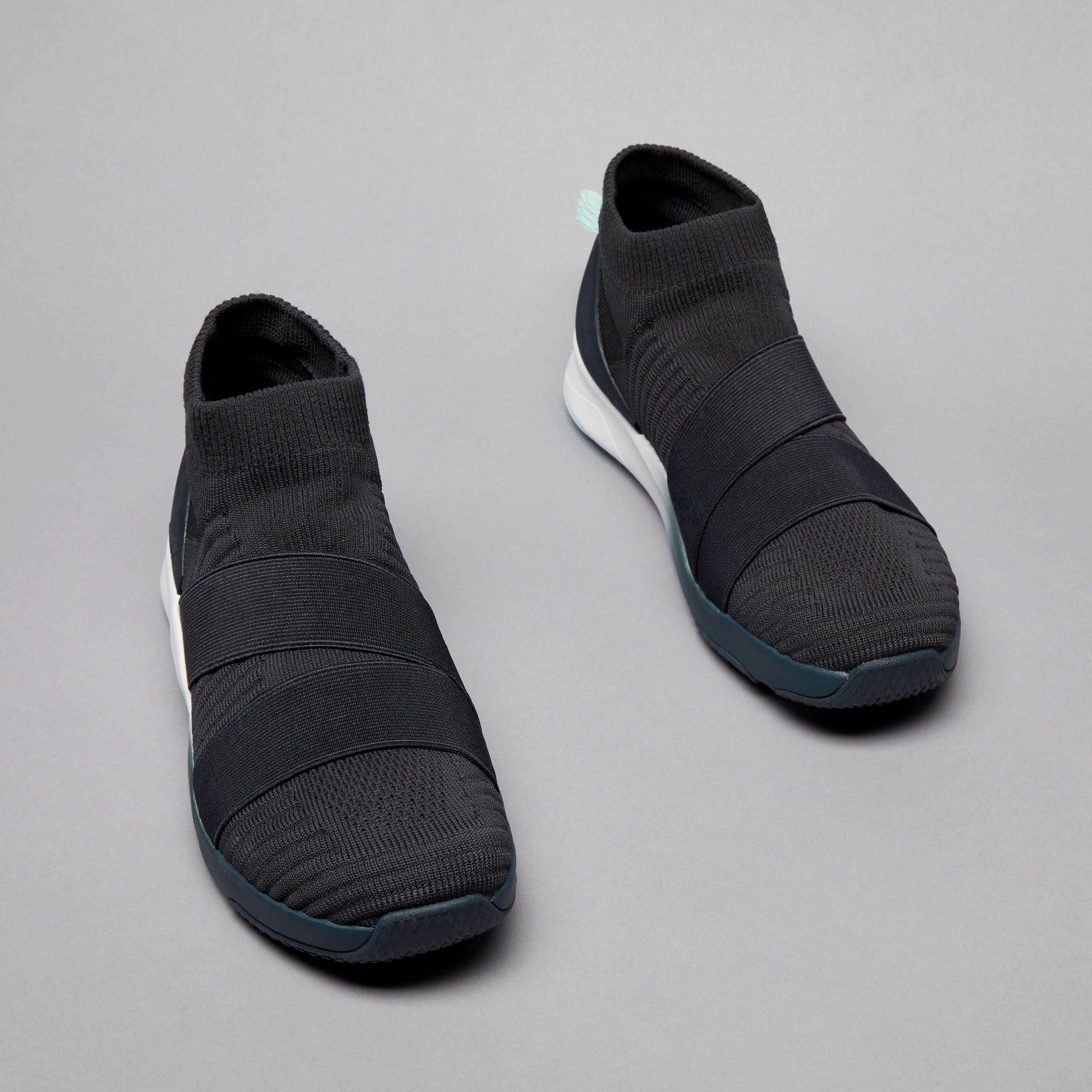 Slip on clearance fitness shoes
