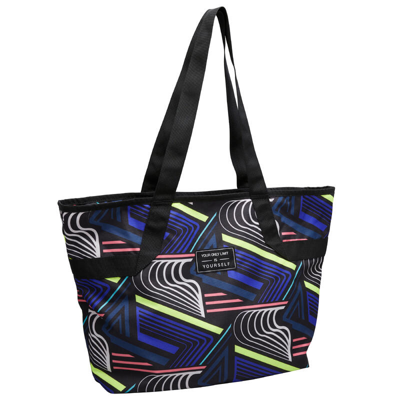 The sport tote with a graphic print: a must-have for your fitness kit. 