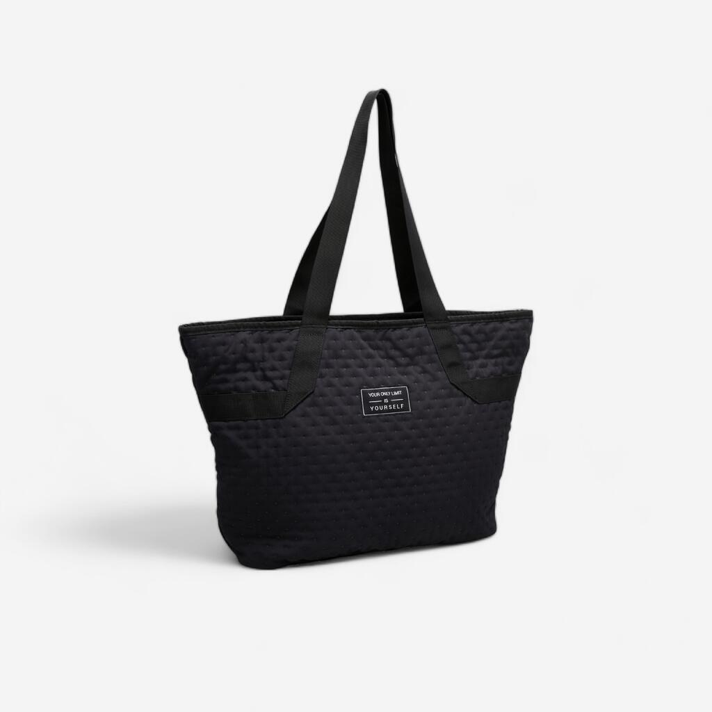 The sport tote: a must-have for your fitness kit. For the gym... or anywhere!