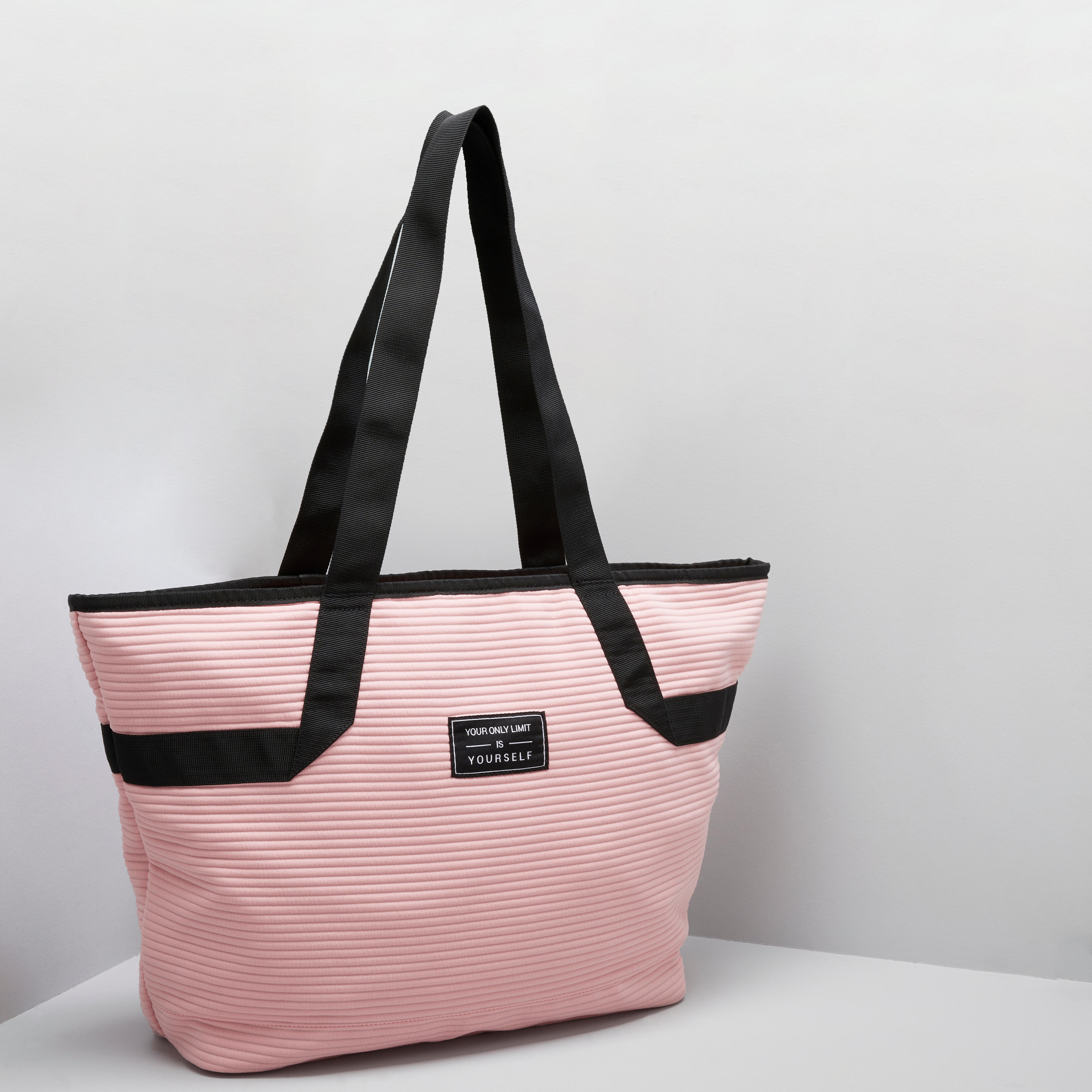 Borsa sport 25L rosaIn palestra e in città! DOMYOS | DECATHLON