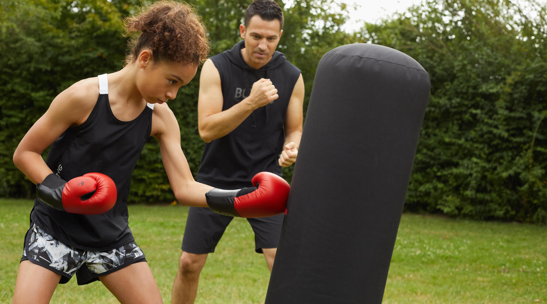 Entrainement sac de frappe débutant en Boxe 