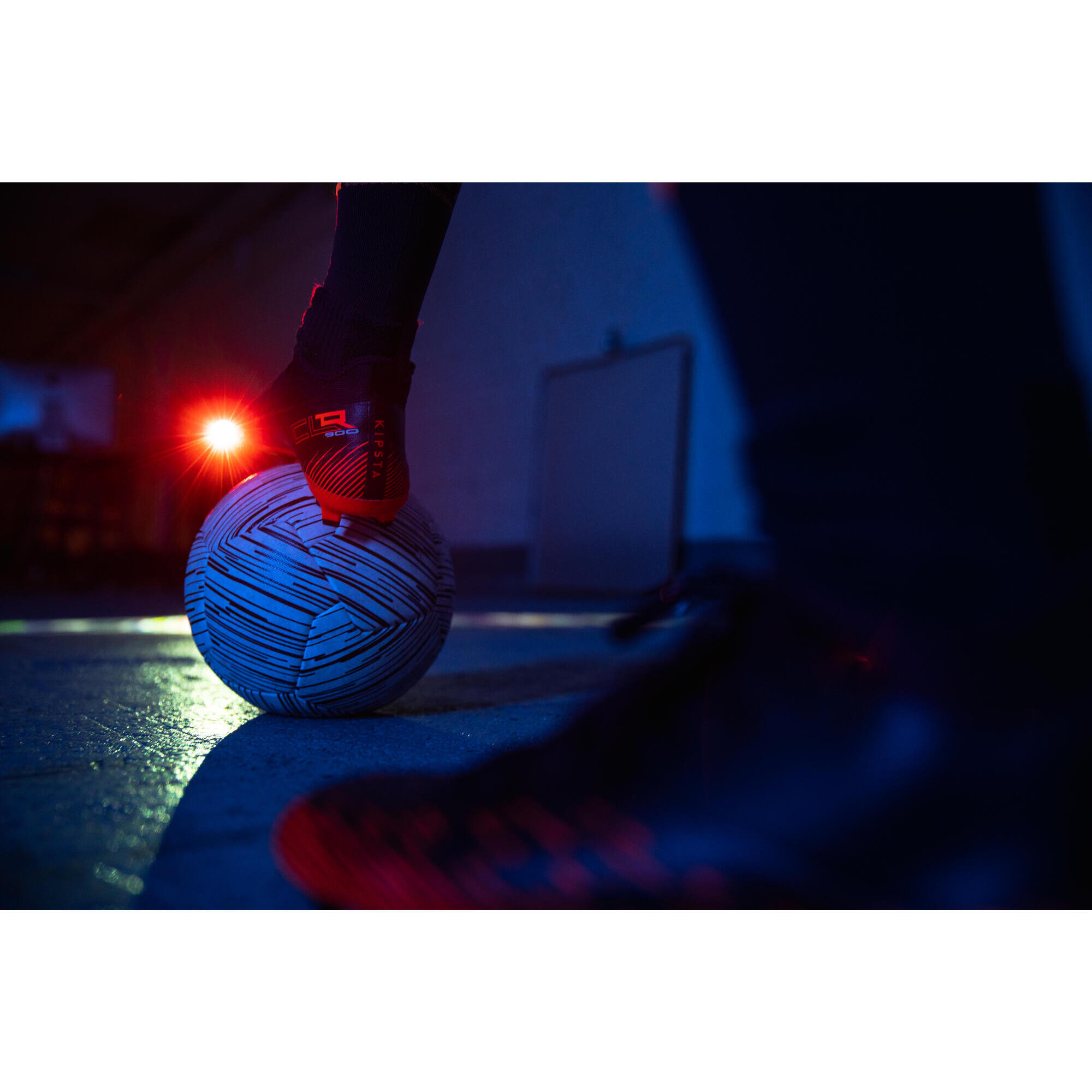 Бутсы футбольные взрослые CLR FG оранжевые KIPSTA