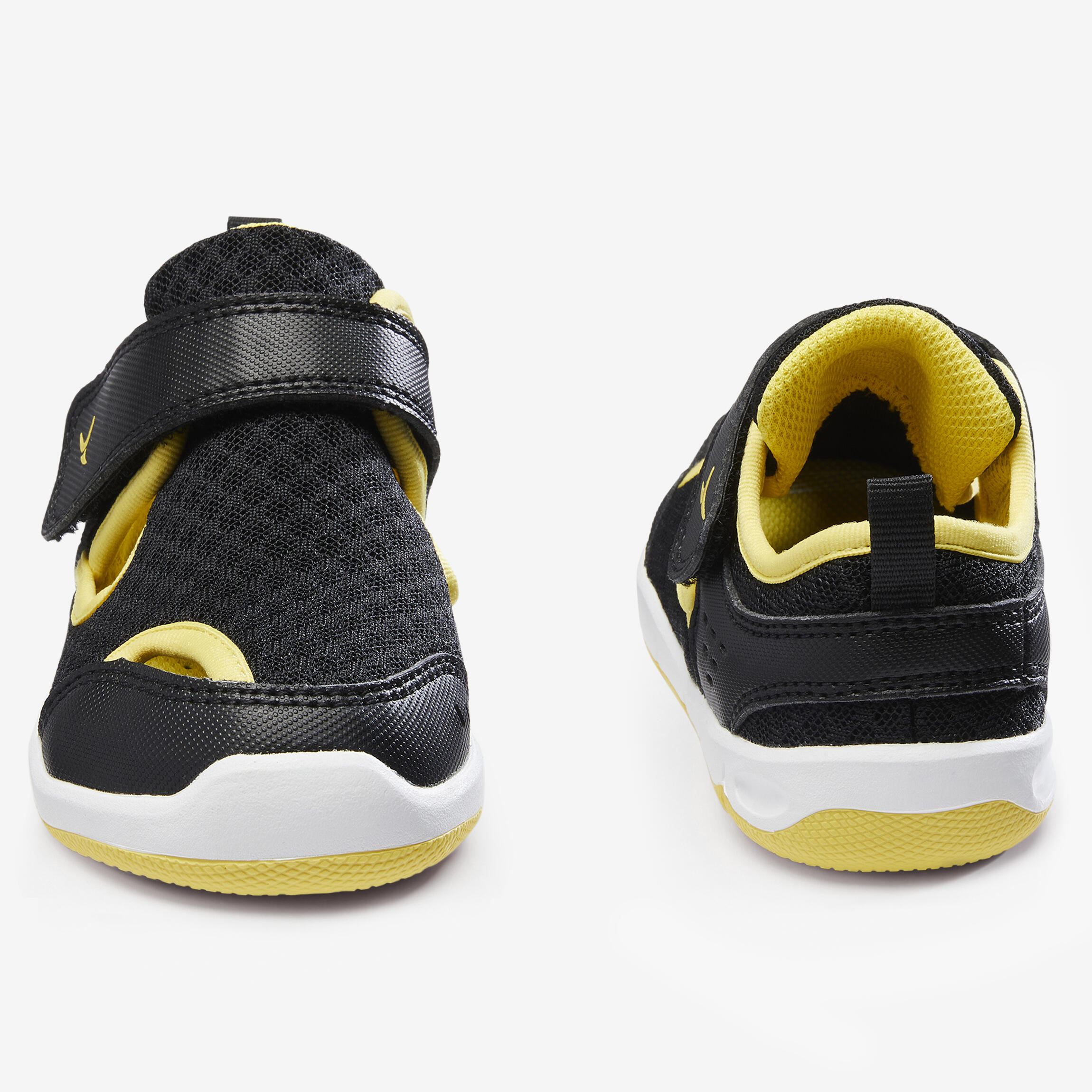 chaussure noir et jaune