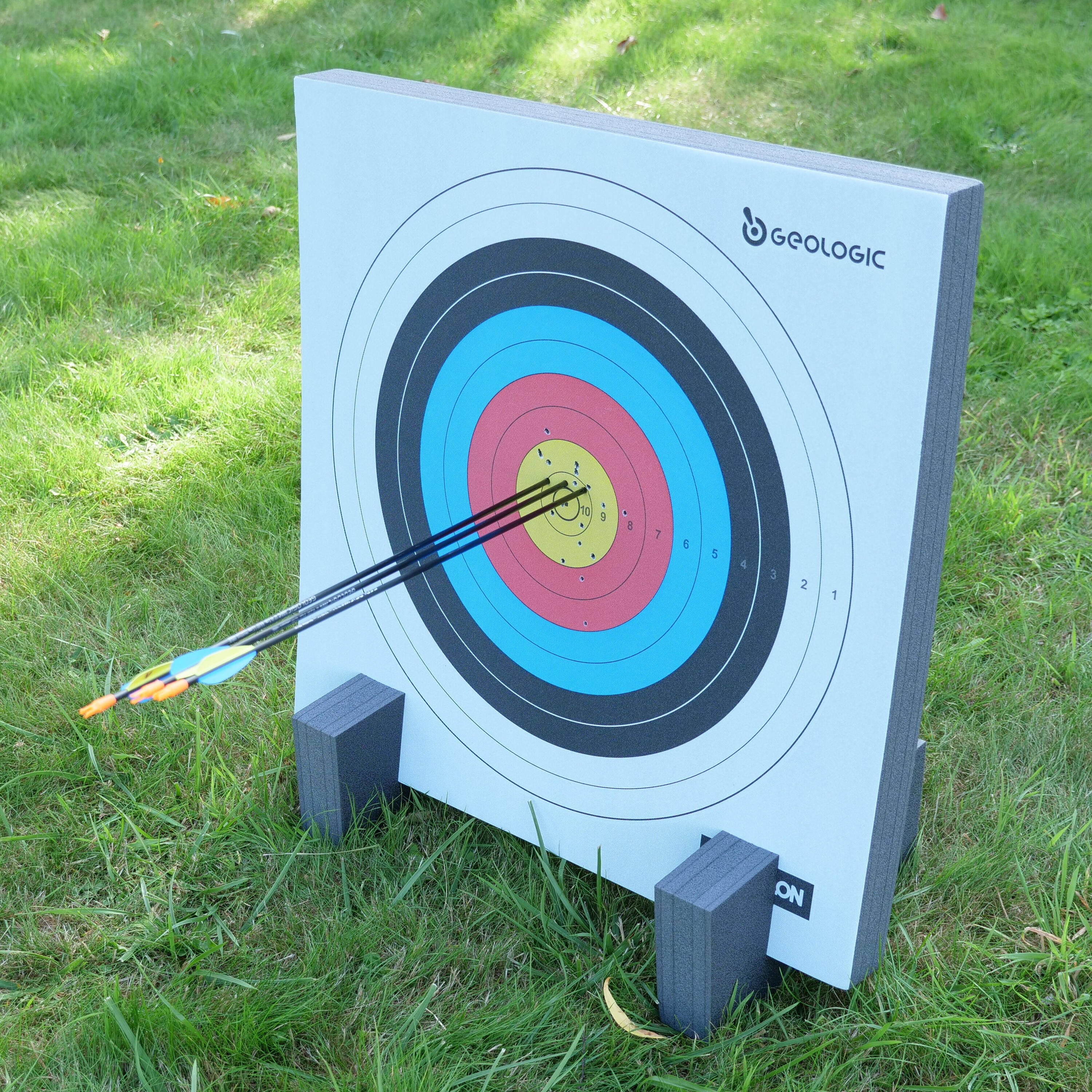 Archery Foam Target Board Boss Discovery for Steel Arrow 67x67 cm -  3