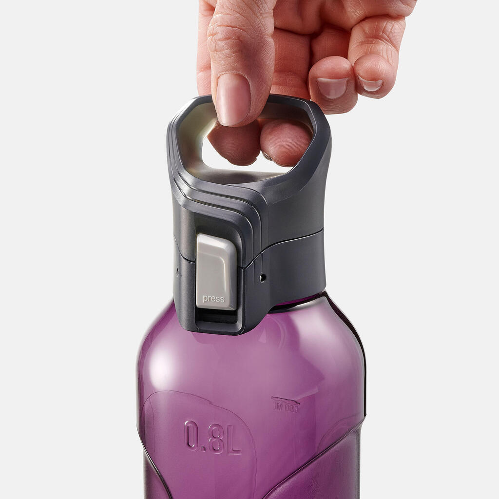 Turistická plastová fľaša MH500 s rýchlouzáverom 0,8 litra fialová
