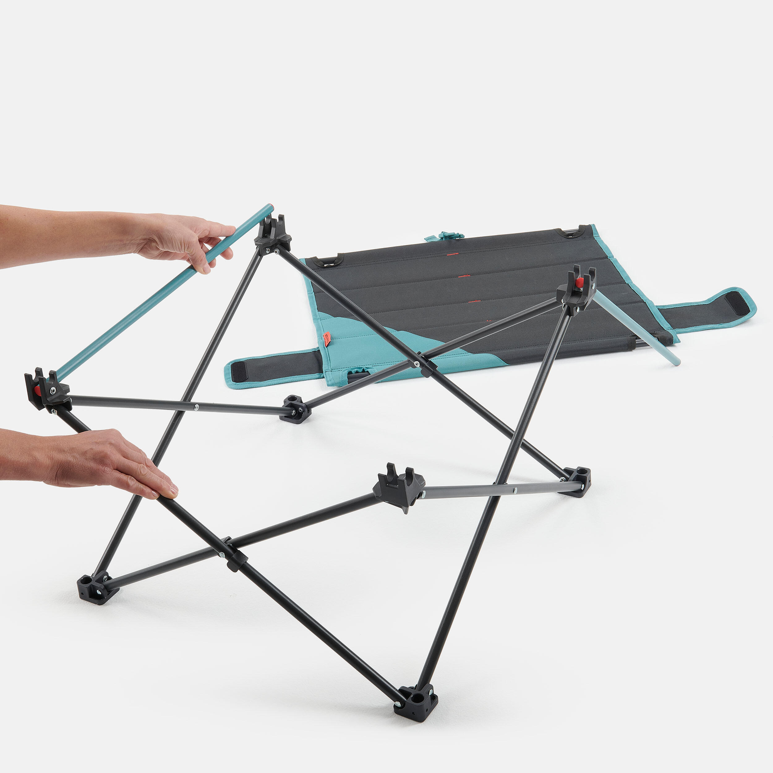 LOW FOLDING CAMPING TABLE MH100 Grey 13/15