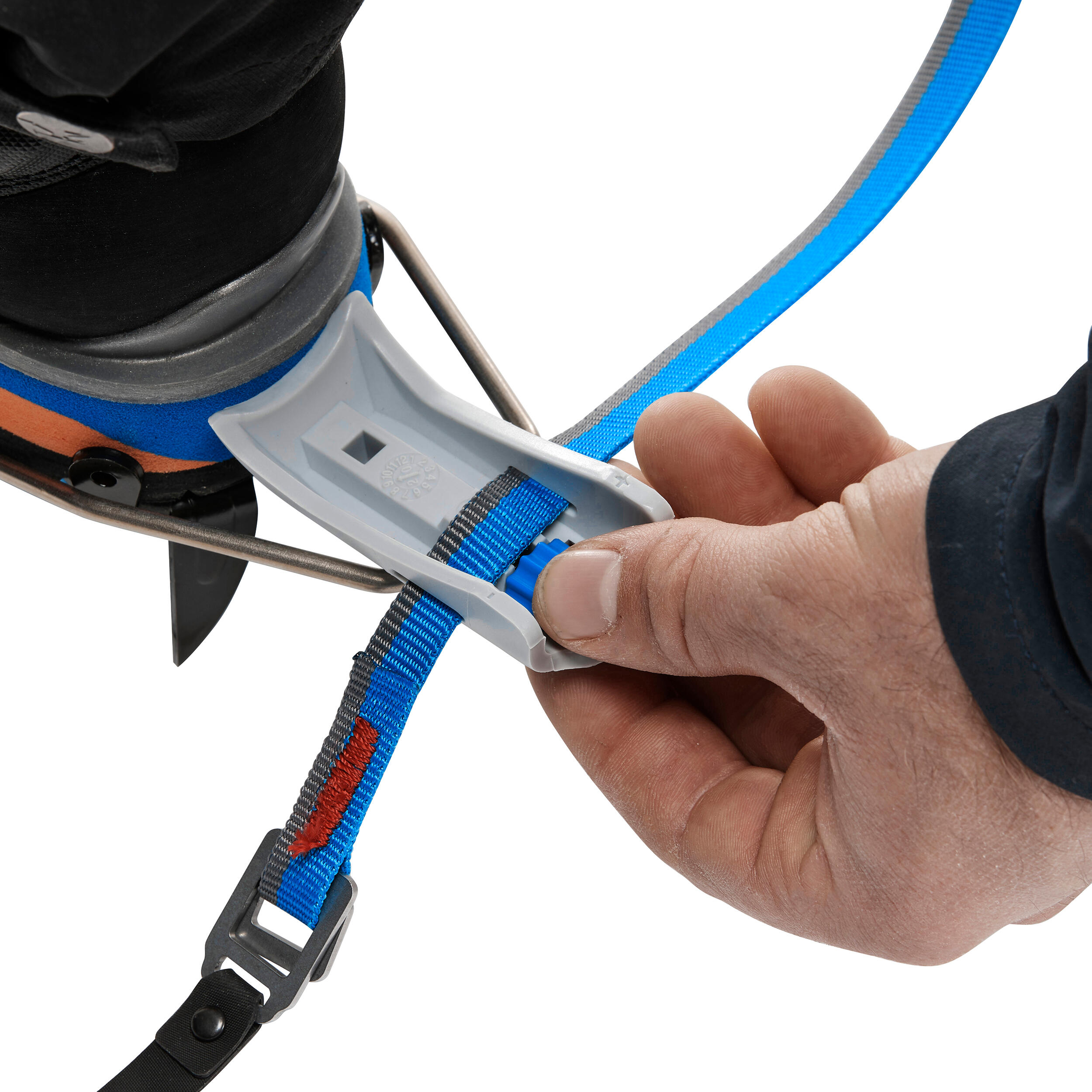 Fijación trasera ajustable para crampones Simond 2/2