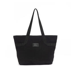 The sport tote: a must-have for your fitness kit. For the gym... or anywhere!