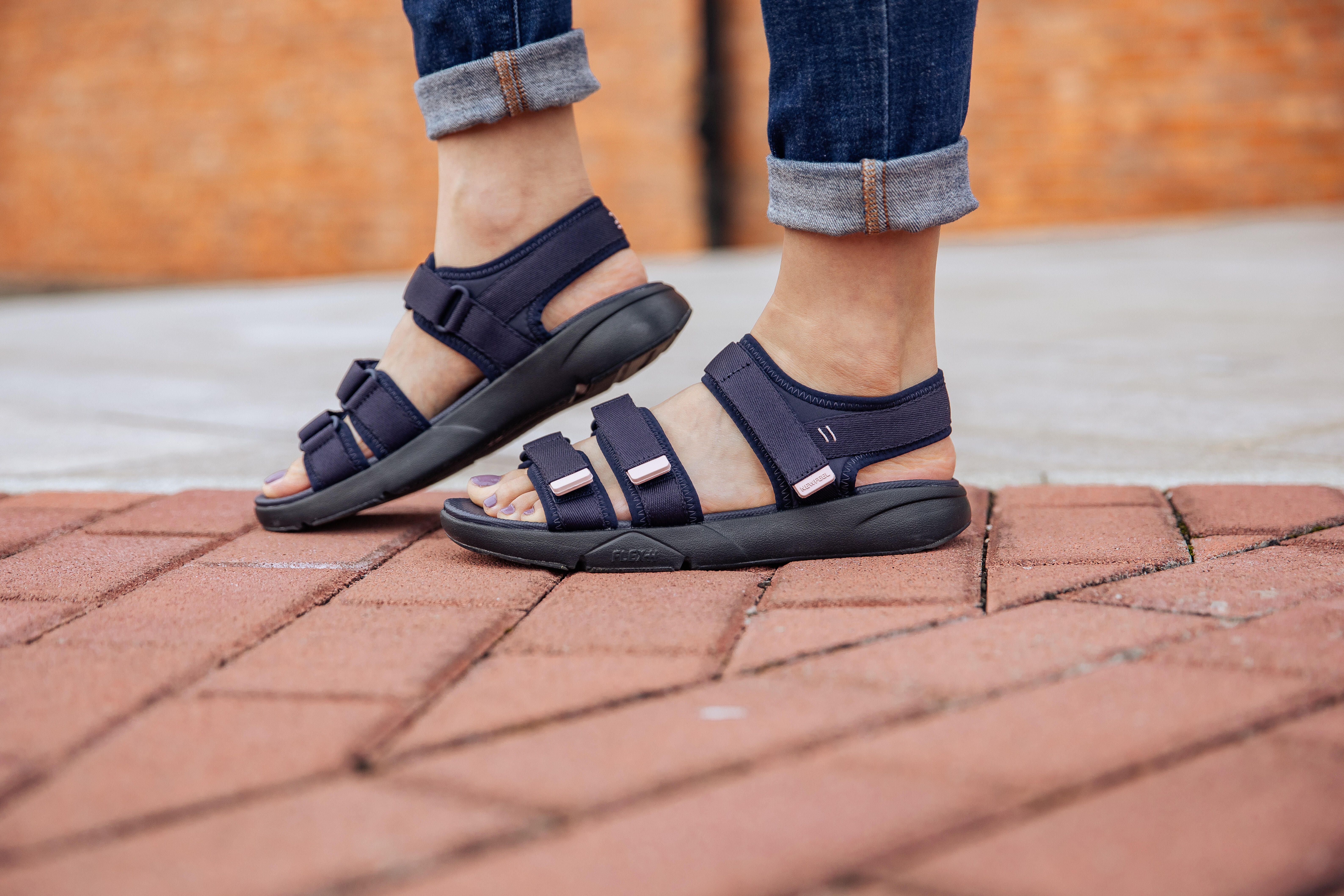 Men ACTIVEWALK FRESH SANDAL Black White