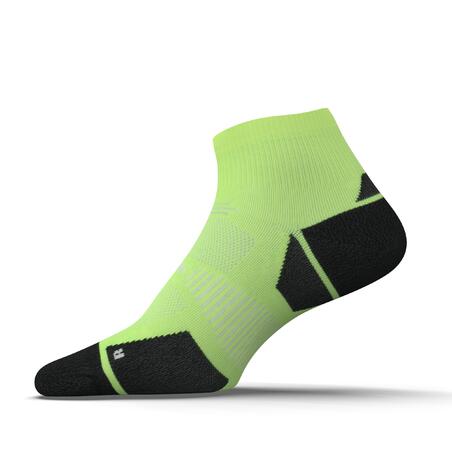 Носки для бега тонкие средней высоты унисекс ярко-зеленые RUN 900 THIN