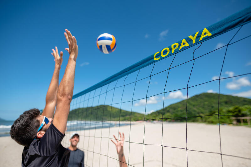 Come equipaggiarsi per giocare a beach-volley? 