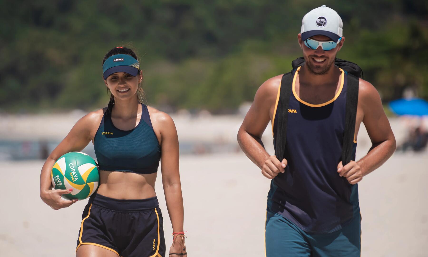 Come equipaggiarsi per praticare beach-volley? 