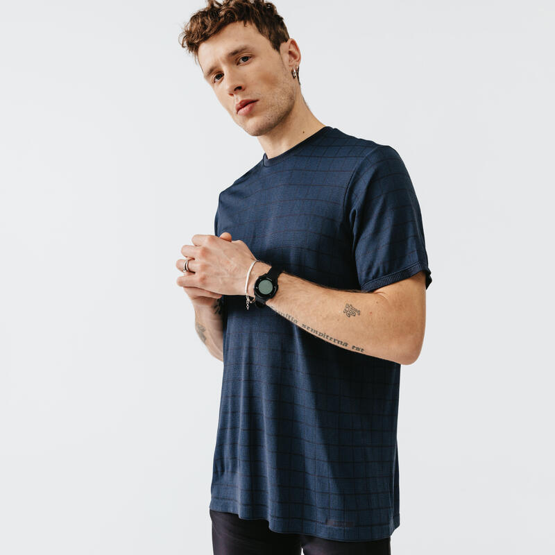 T-SHIRT DE RUNNING MANCHES COURTES COUPE LARGE HOMME - DRY+ FEEL GRIS MARINE