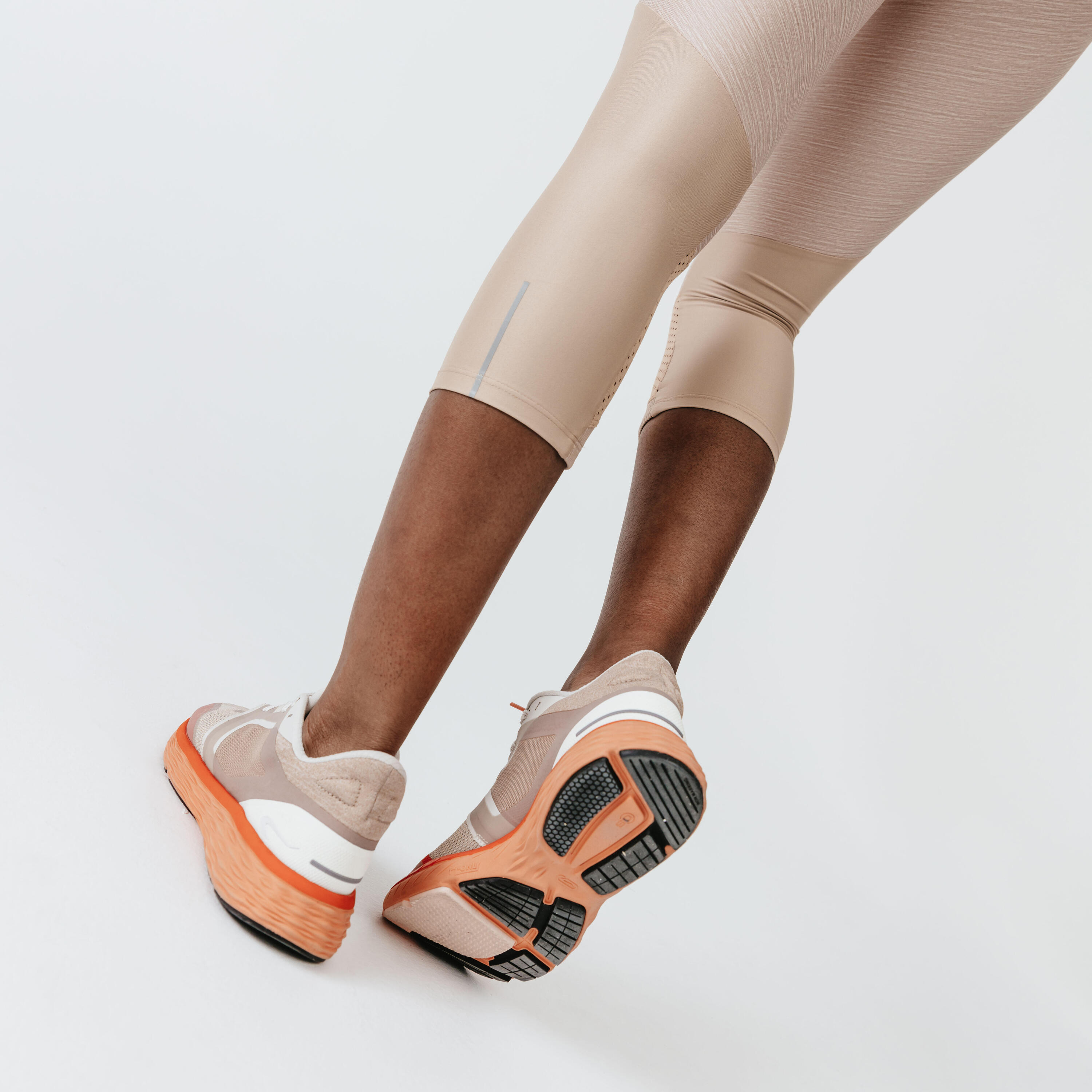 Women's short running leggings Dry+ Feel - beige 9/18