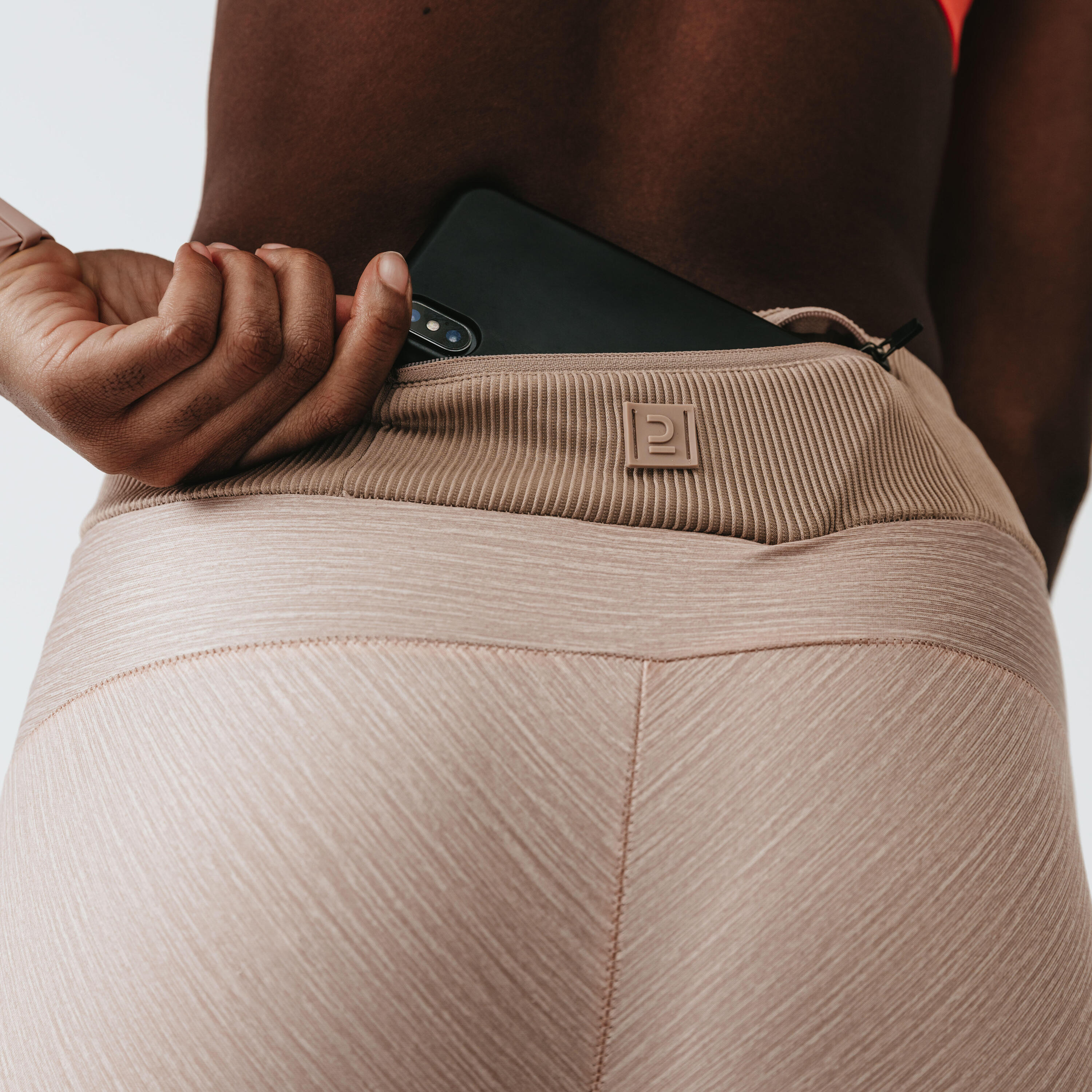 Women's short running leggings Dry+ Feel - beige 5/18