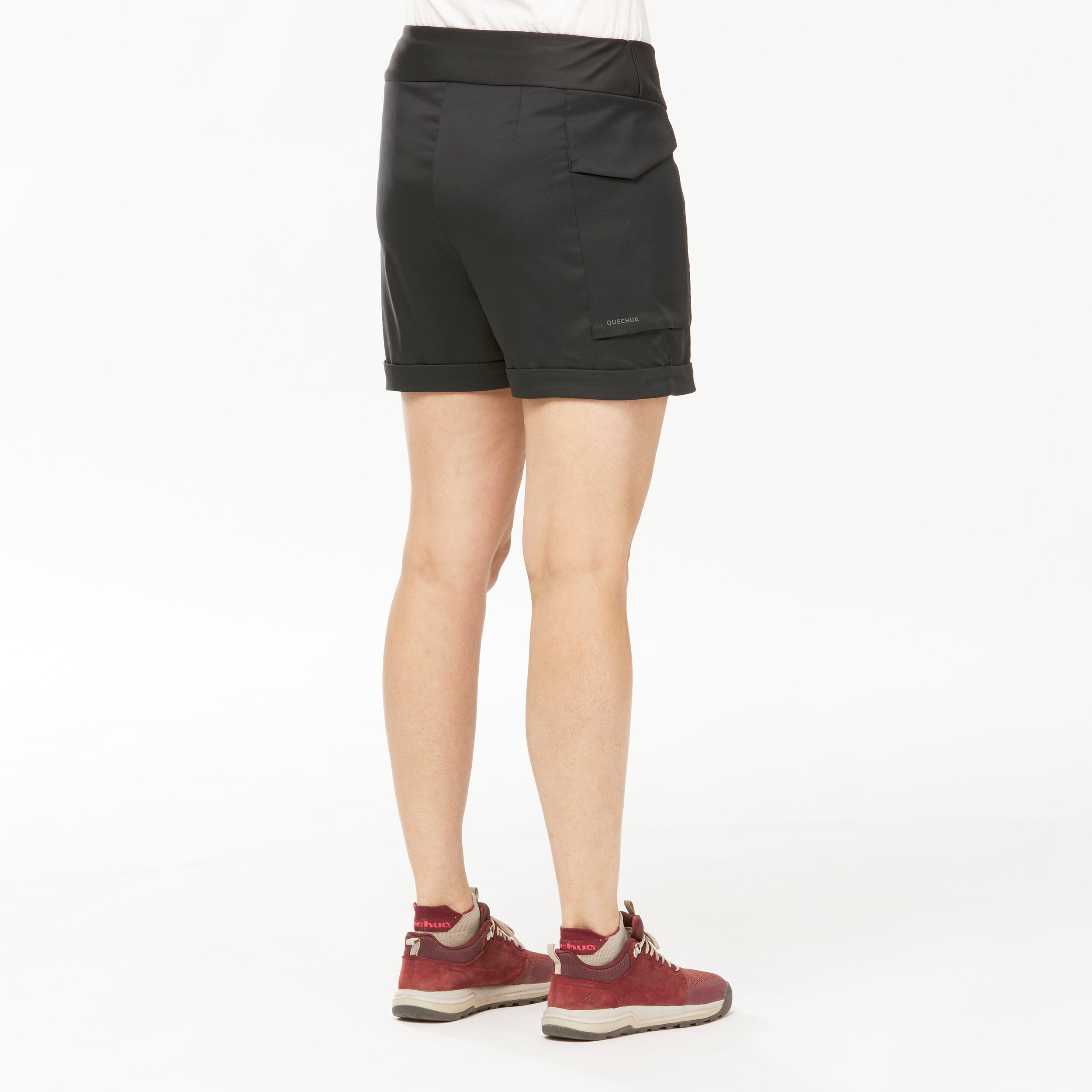 Women Pocketed Shorts Black - NH500