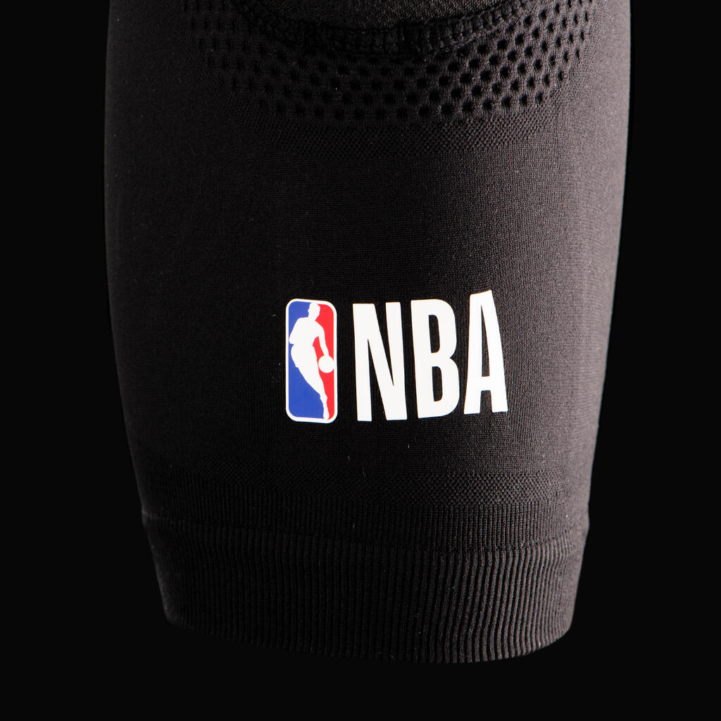 Kinder Kniebandage Basketball KP500 NBA Protector schwarz im Doppelpack