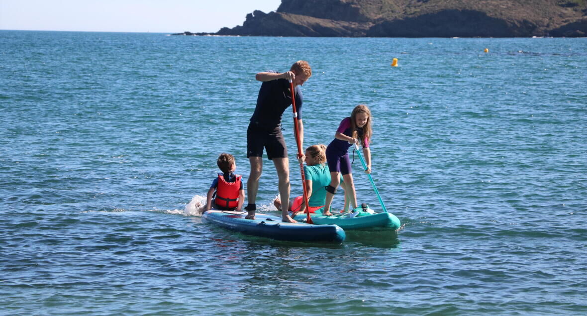 stand-up-paddle-boarding-with-your-child