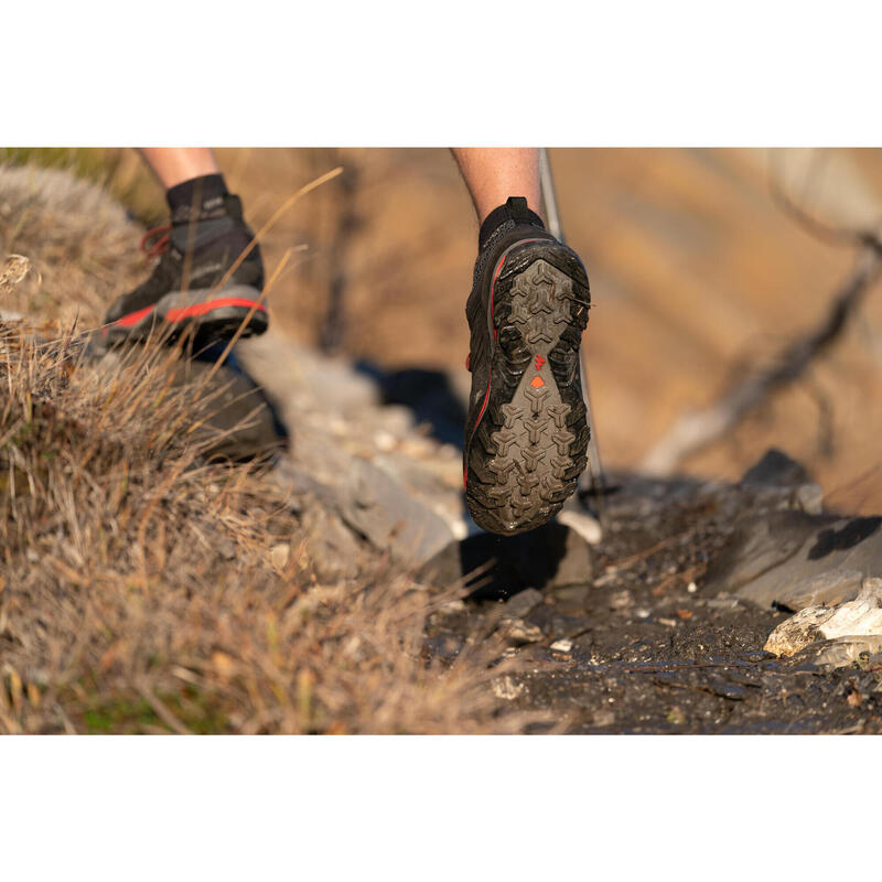 Wanderschuhe Bergwandern - MH900 wasserdicht - Herren schwarz/rot