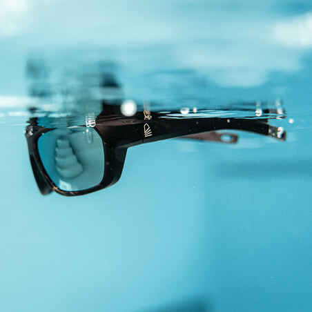 Sonnenbrille Segeln 500 schwimmfähig  polarisierend Kat. 3 Grösse M schwarz/blau