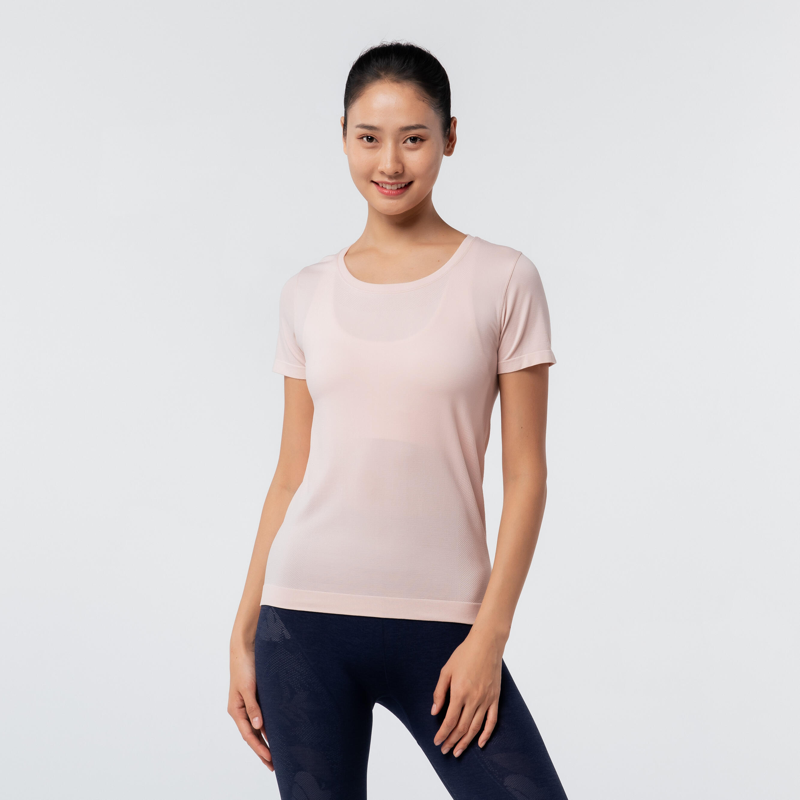 Women's Short-Sleeved Seamless Yoga T-Shirt