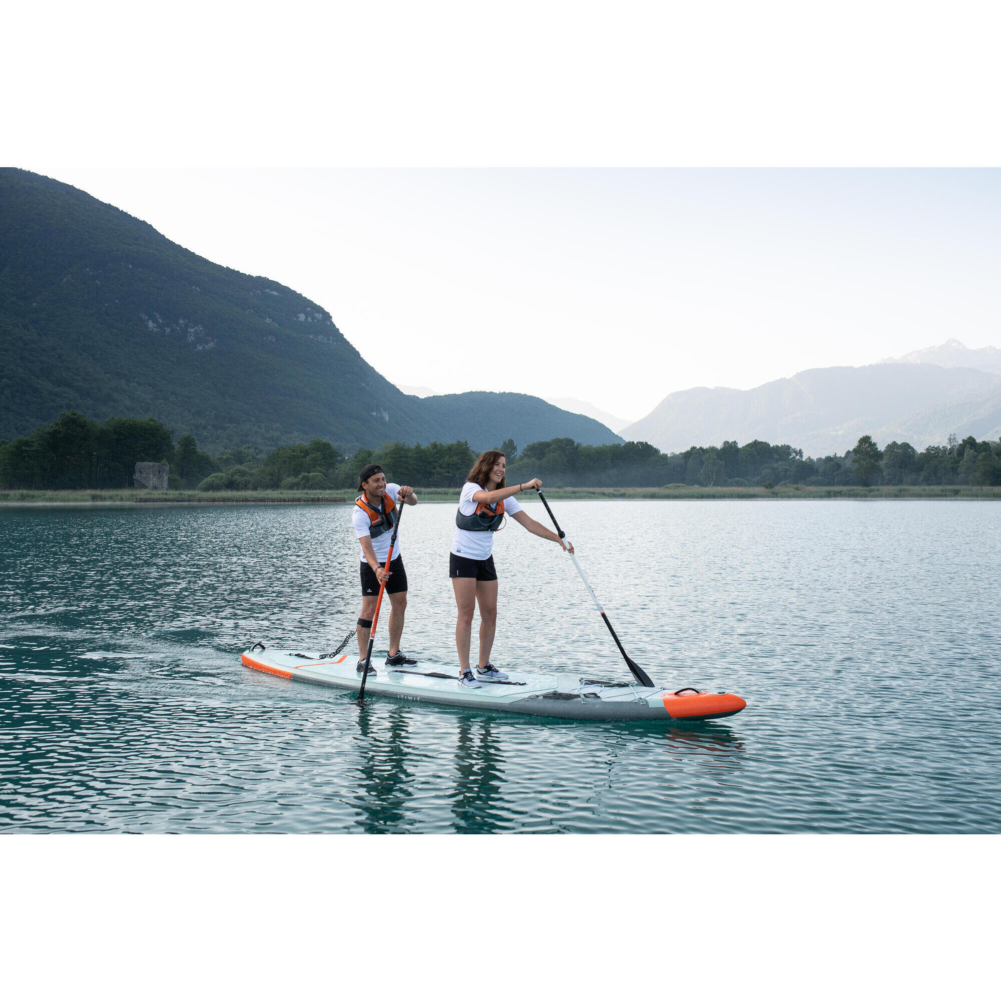 Tandem inflatable stand-up paddle in reinforced dropstitch (15' -35"- 6") green