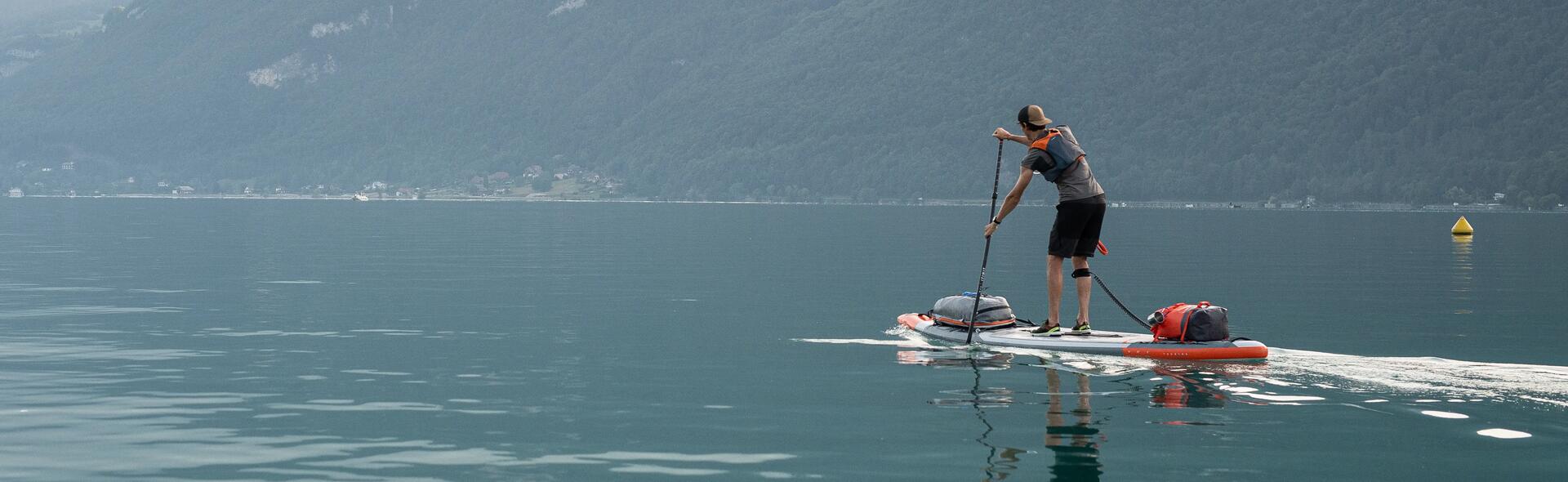 EIN LOCH IN EINEM AUFBLASBAREN PADDLE REPARIEREN