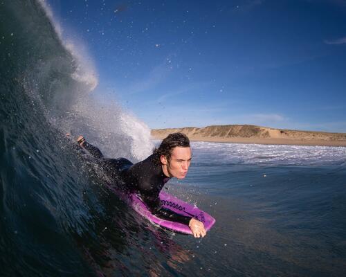 DESCOPERĂ BODYBOARDUL