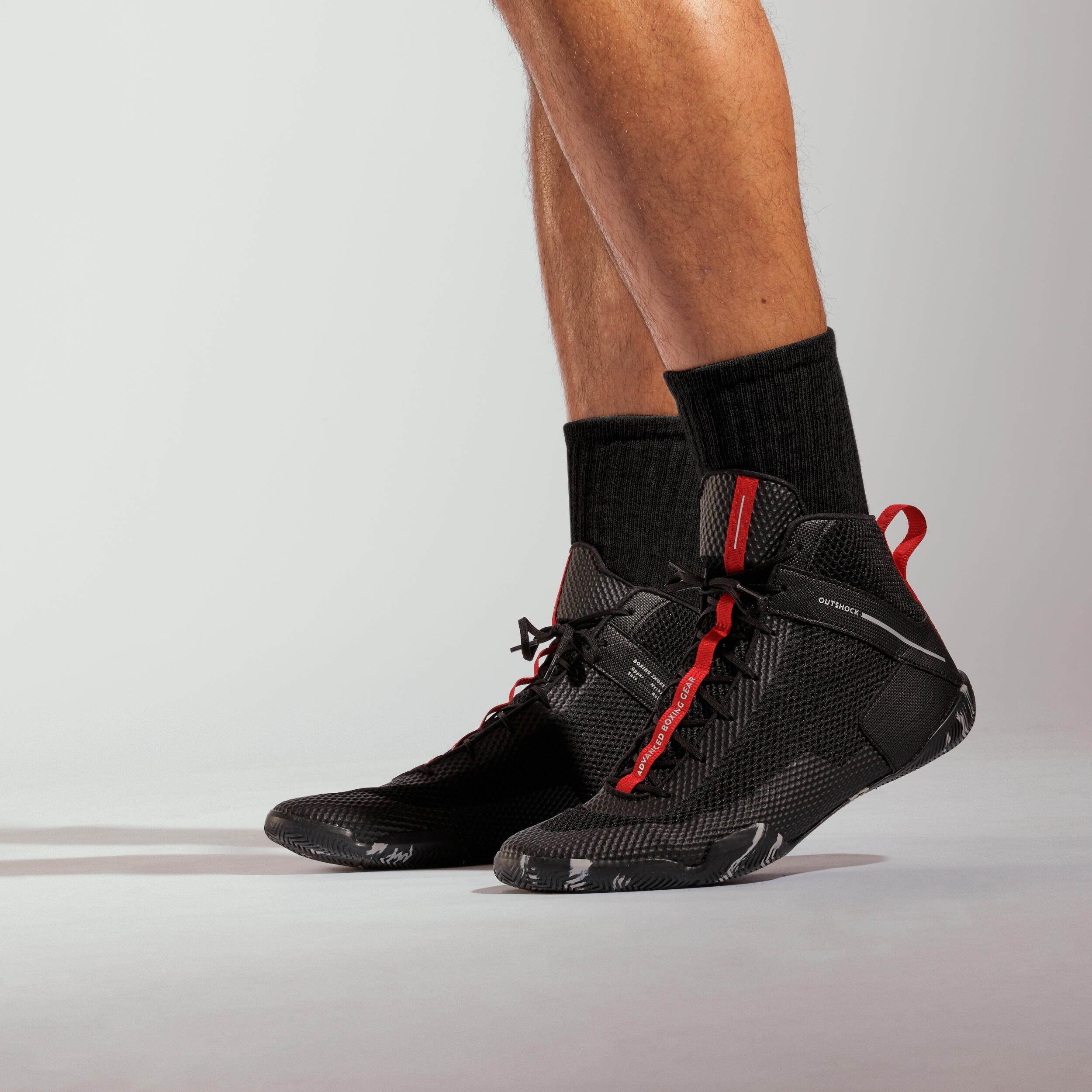 Chaussures de boxe anglaise legeres et flexibles 500 noir Noir Fum Outshock Decathlon