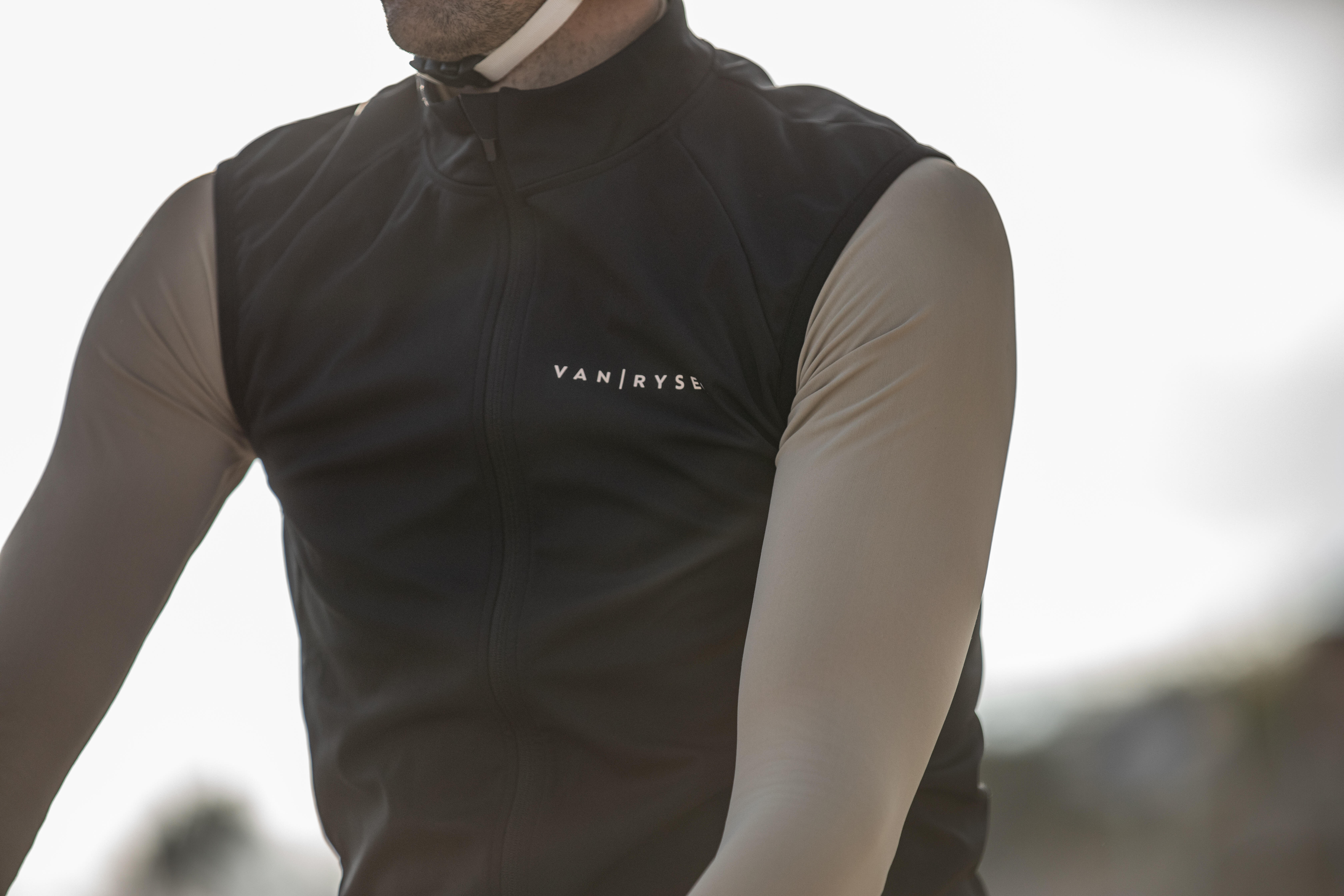 Men s Road Cycling Windproof Gilet Racer Black VAN RYSEL Decathlon
