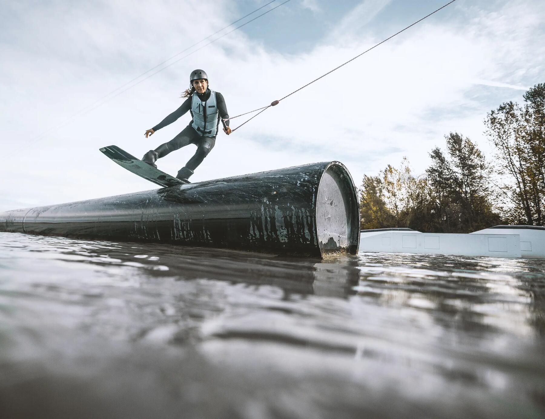 Wakeboard, wakeskate, wakesurf : quelles différences ?