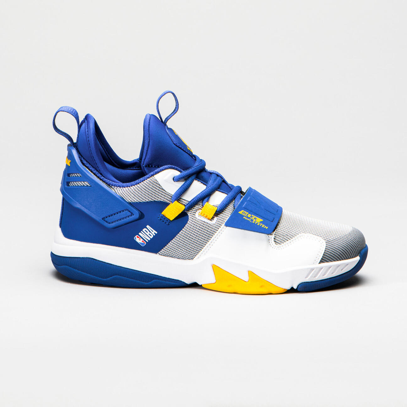 CHAUSSURES DE BASKETBALL POUR GARCON/FILLE CONFIRME(E) SS500M Tarmak Decathlon