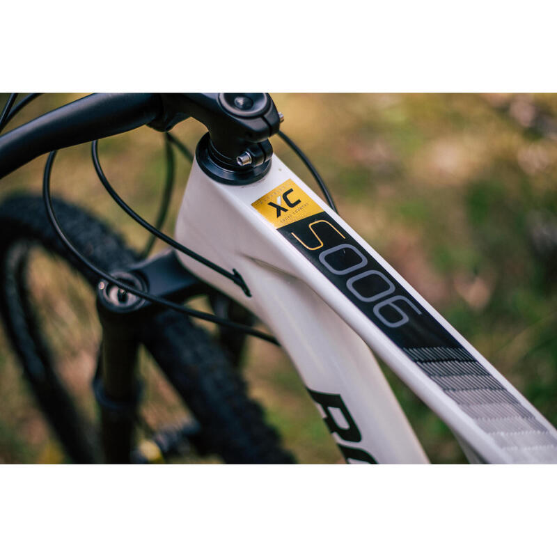 Bicicleta BTT Cross Country XC 900 S Quadro Carbono e Alumínio Branco