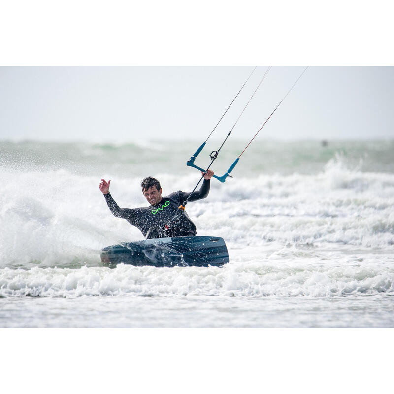 Placă KITESURF TWIN TIP 500 CARBON 136X40,5CM (PAD-URI ȘI STRAP-URI INCLUSE)