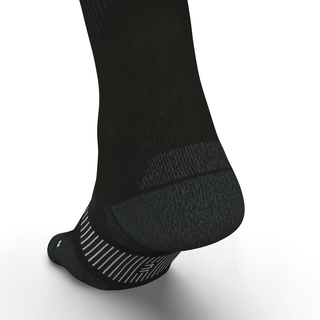Tenké bežecké ponožky Run900 do polovice lýtok